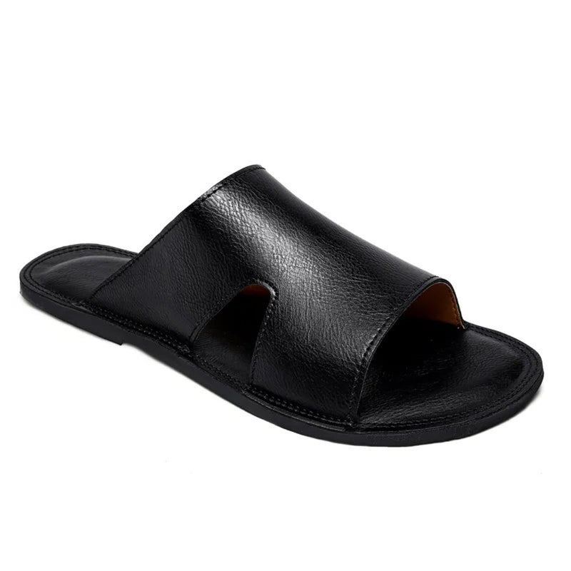 Sandales estivales en cuir pour hommes.
