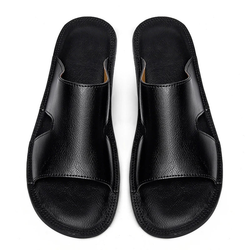 Sandales estivales en cuir pour hommes.