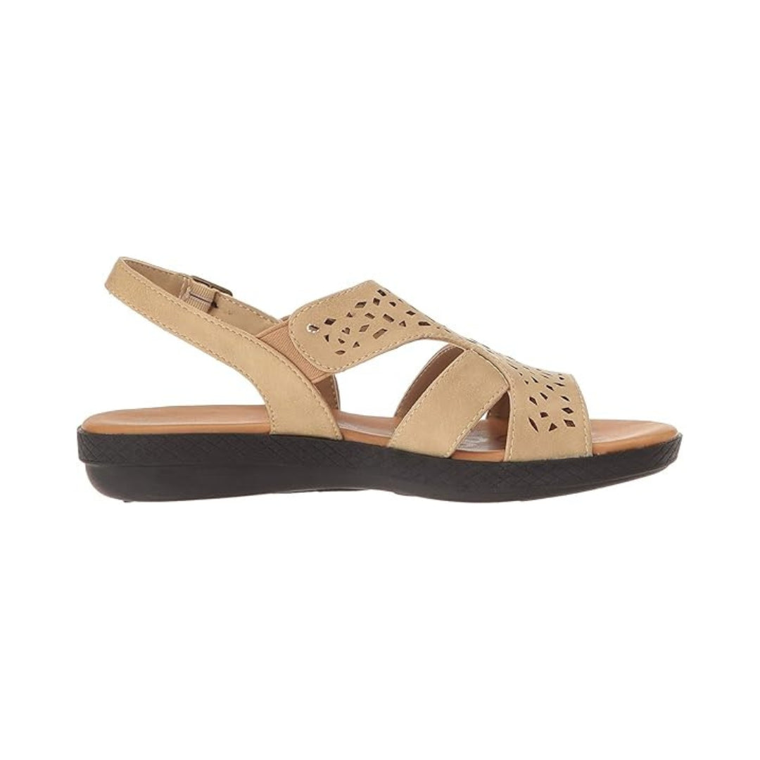 Sandales plates femme en cuir avec bout ouvert et semelle rembourrée pour confort estival