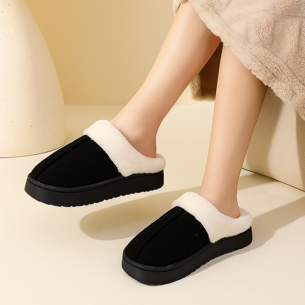 Pantoufles d’hiver unisexes en faux daim avec doublure en peluche et semelle antidérapante