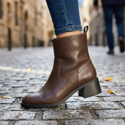 Bottines femme marron à talon bas, bout rond, fermeture zippée latérale