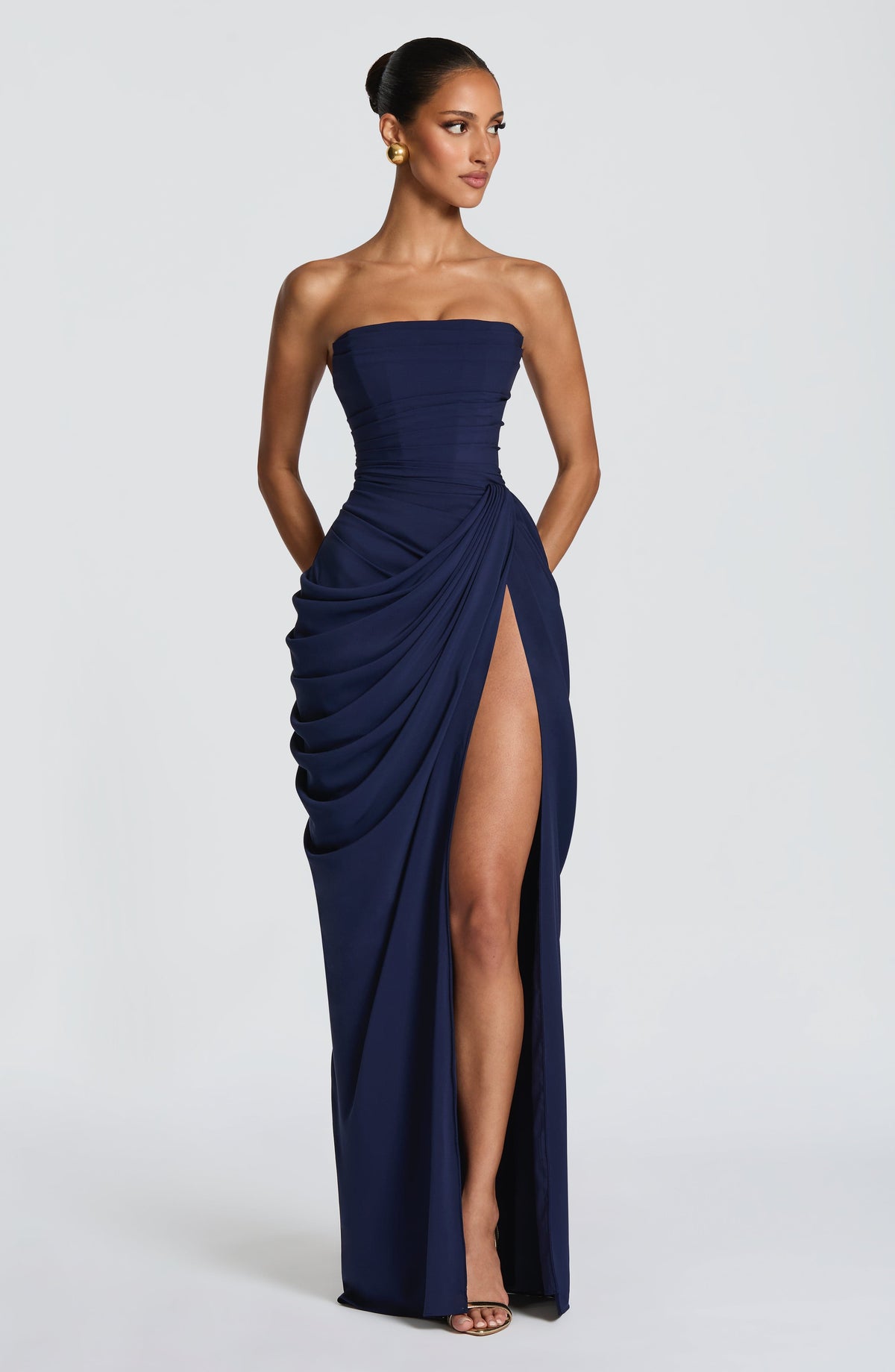 Robe Bustier Longue Fendue – Sculptante et Fluide